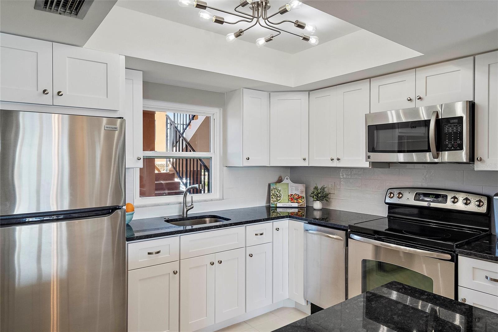 5020 BRITTANY DR S #215, ST PETERSBURG, FL, 33715