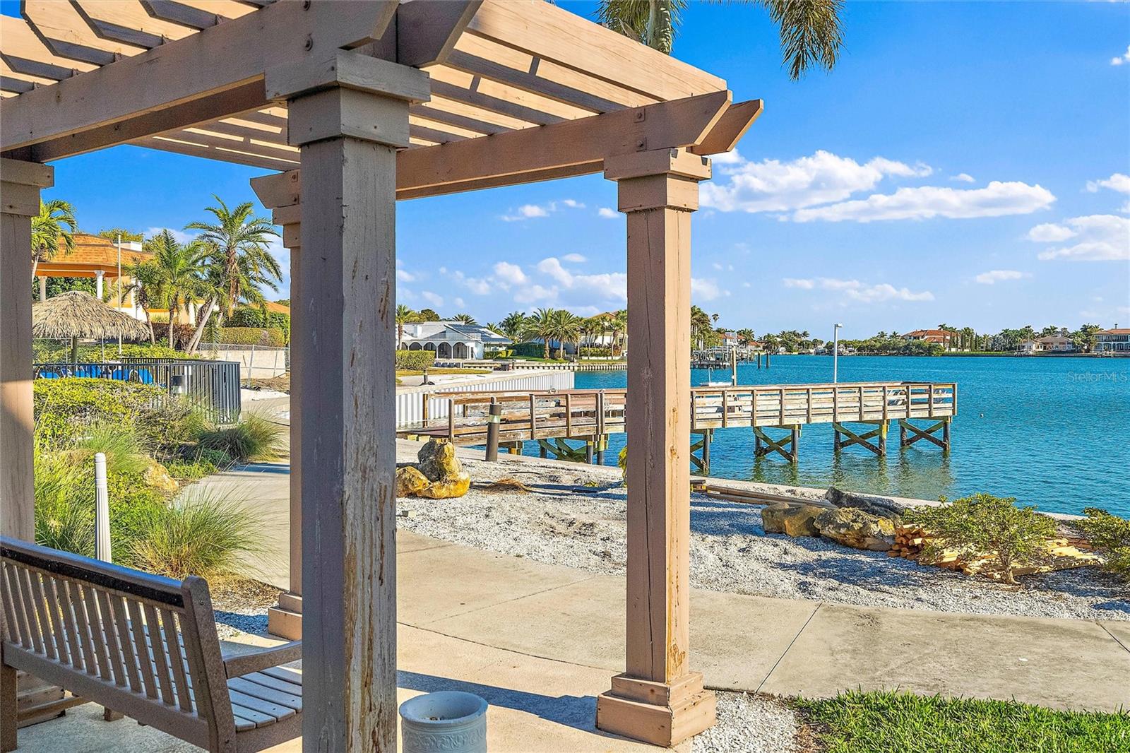 5020 BRITTANY DR S #215, ST PETERSBURG, FL, 33715