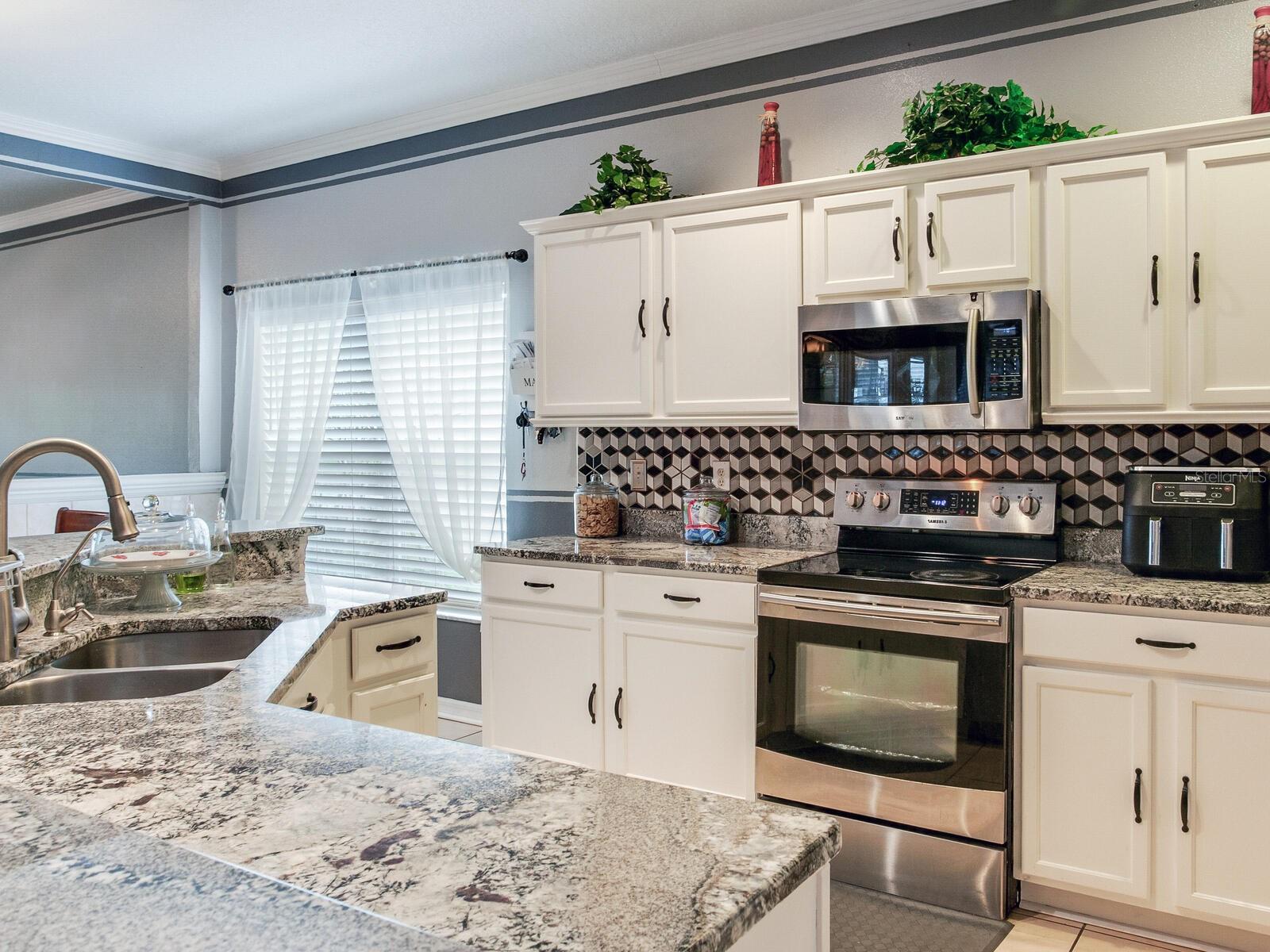 9516 CYPRESS HARBOR DR, GIBSONTON, FL, 33534