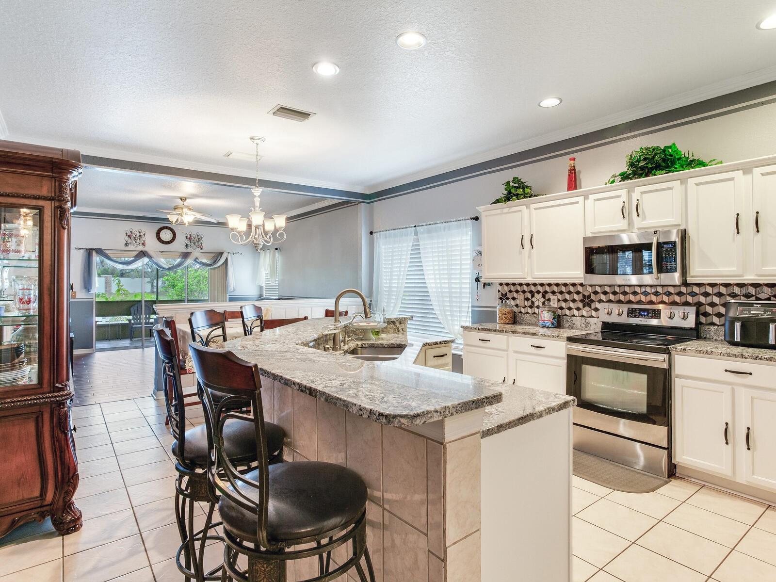 9516 CYPRESS HARBOR DR, GIBSONTON, FL, 33534
