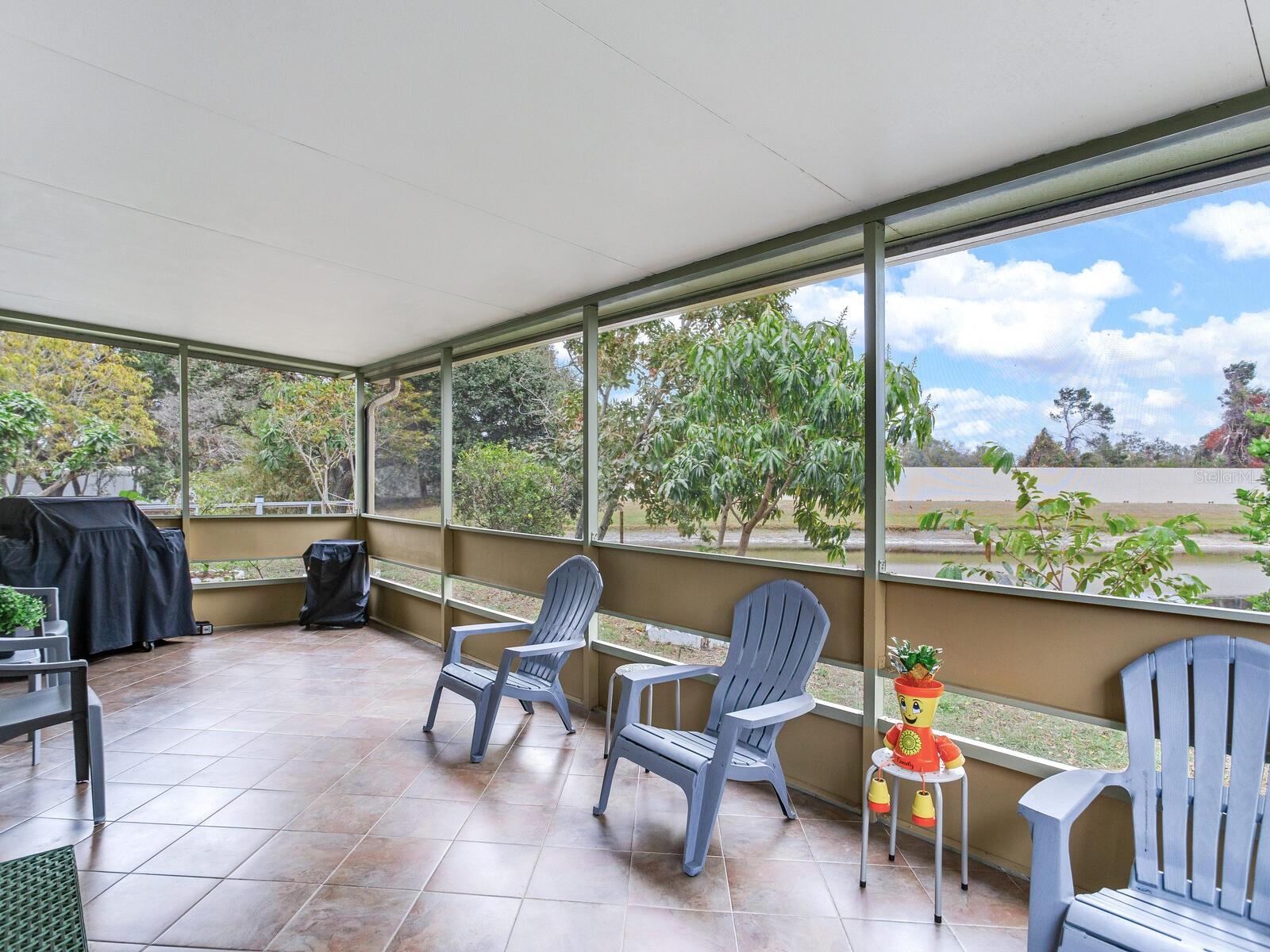 9516 CYPRESS HARBOR DR, GIBSONTON, FL, 33534
