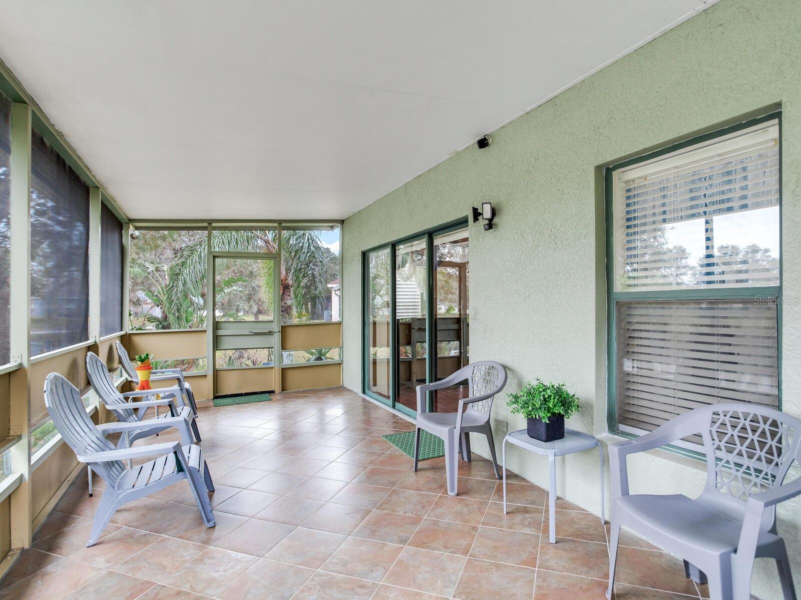 9516 CYPRESS HARBOR DR, GIBSONTON, FL, 33534