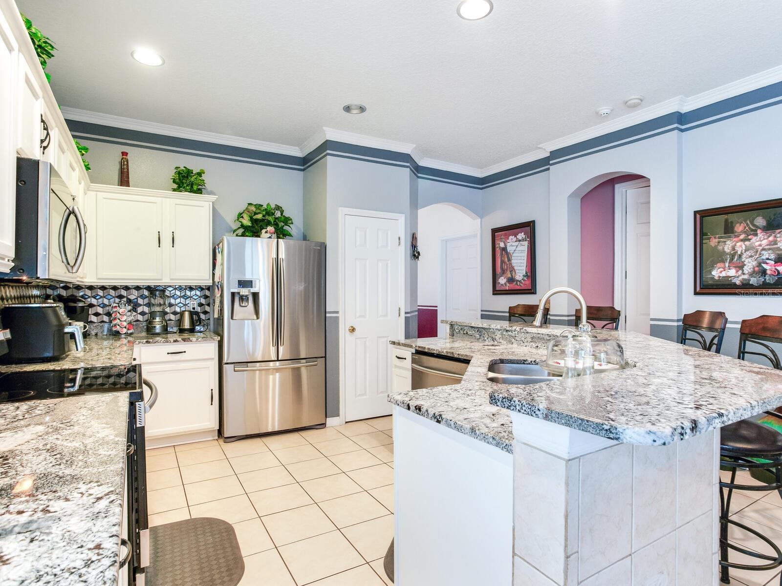 9516 CYPRESS HARBOR DR, GIBSONTON, FL, 33534