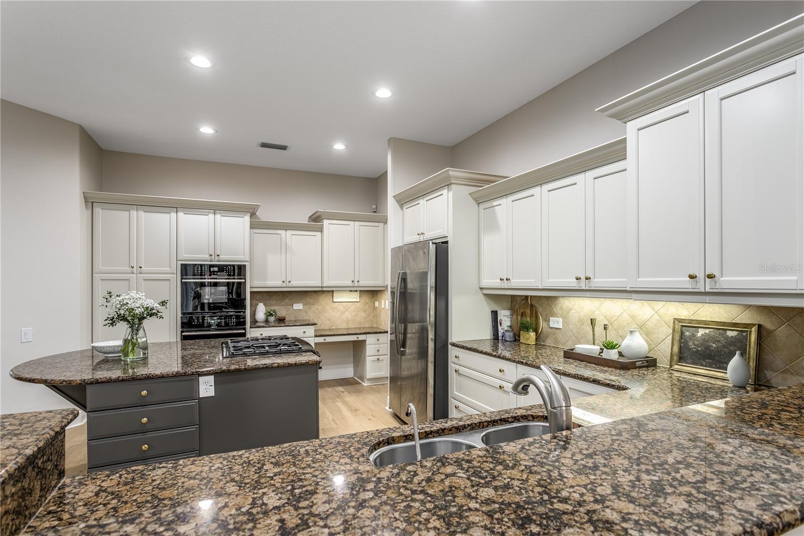 11938 ROYCE WATERFORD CIR, TAMPA, FL, 33626