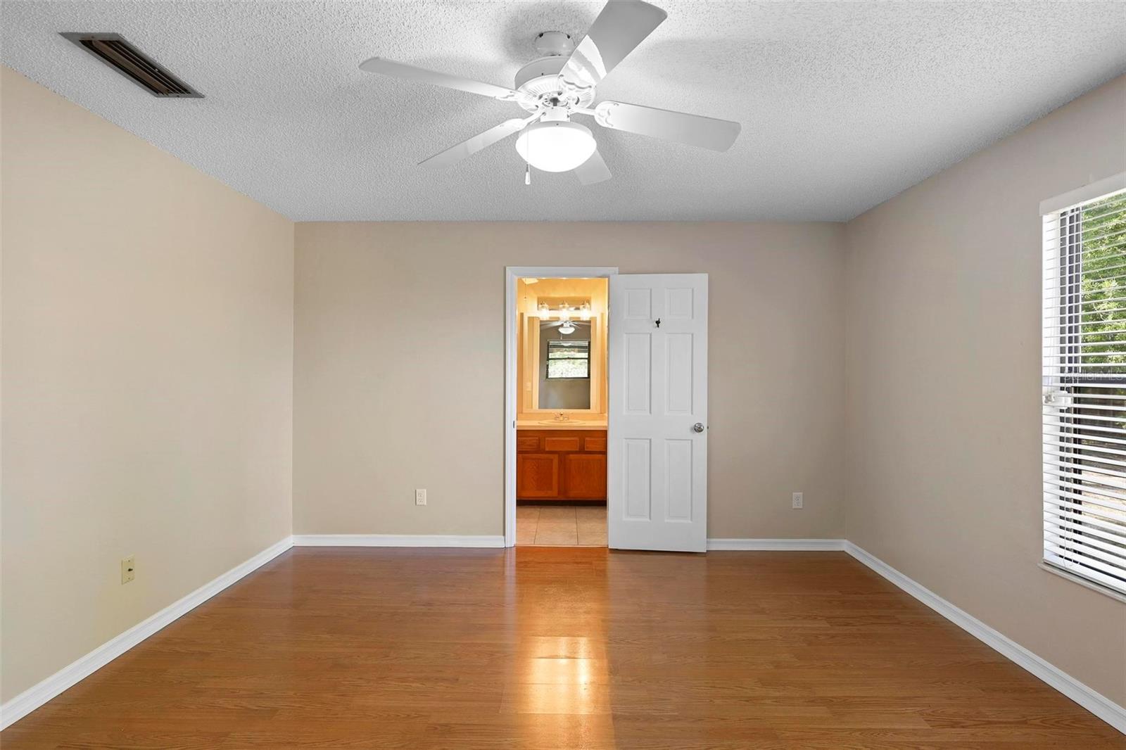 903 CRESCENT PKWY, DELAND, FL, 32724