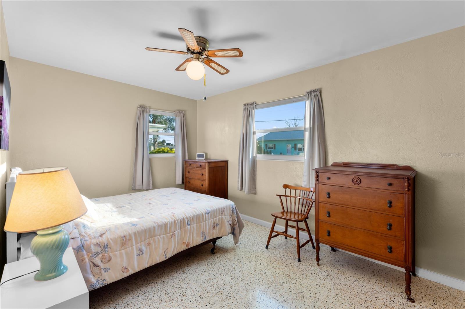 3255 LA PALOMA AVE, DAYTONA BEACH, FL, 32118