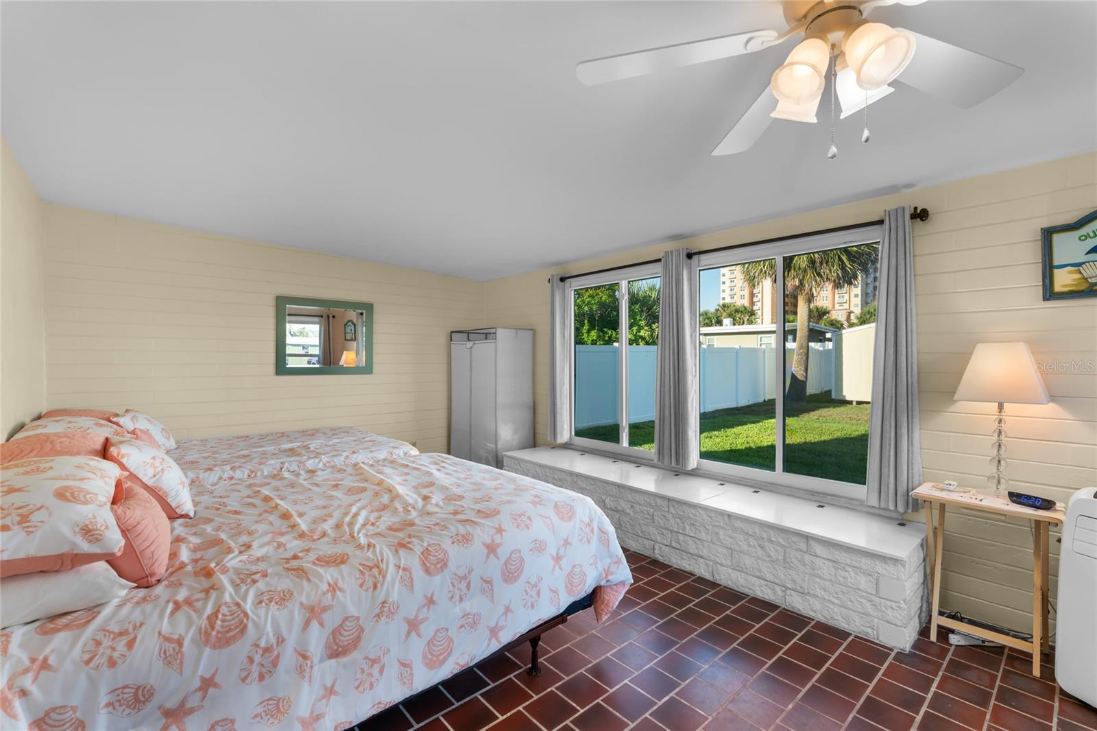 3255 LA PALOMA AVE, DAYTONA BEACH, FL, 32118
