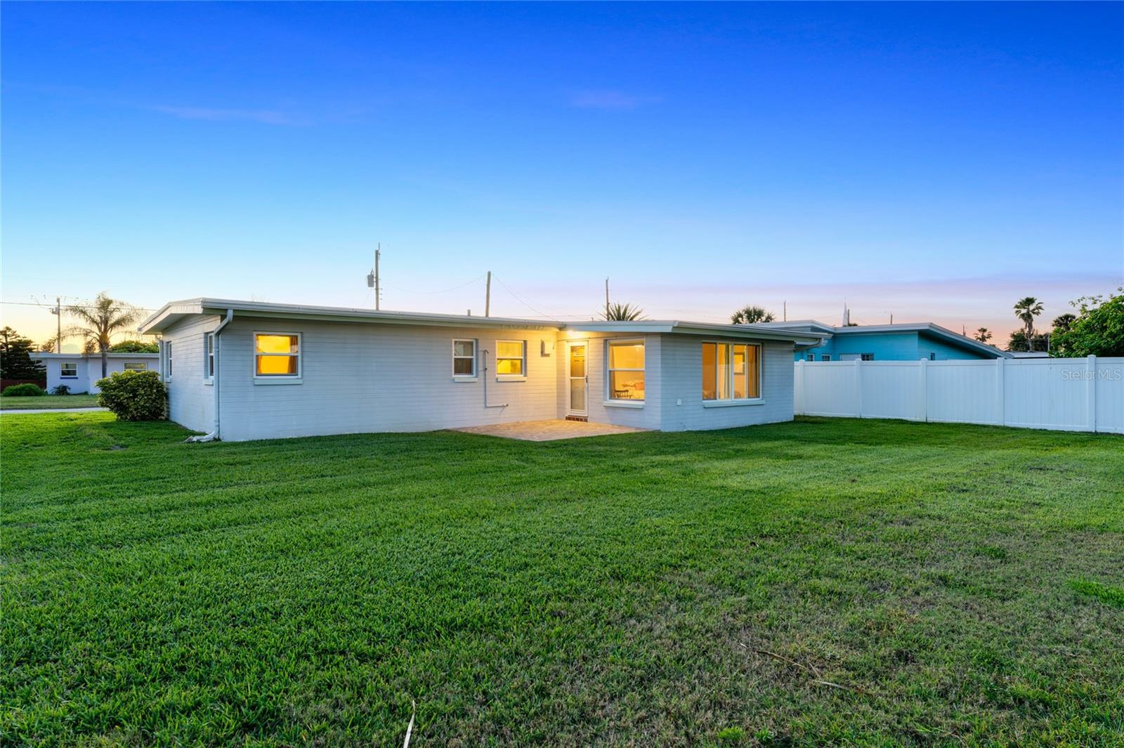 3255 LA PALOMA AVE, DAYTONA BEACH, FL, 32118