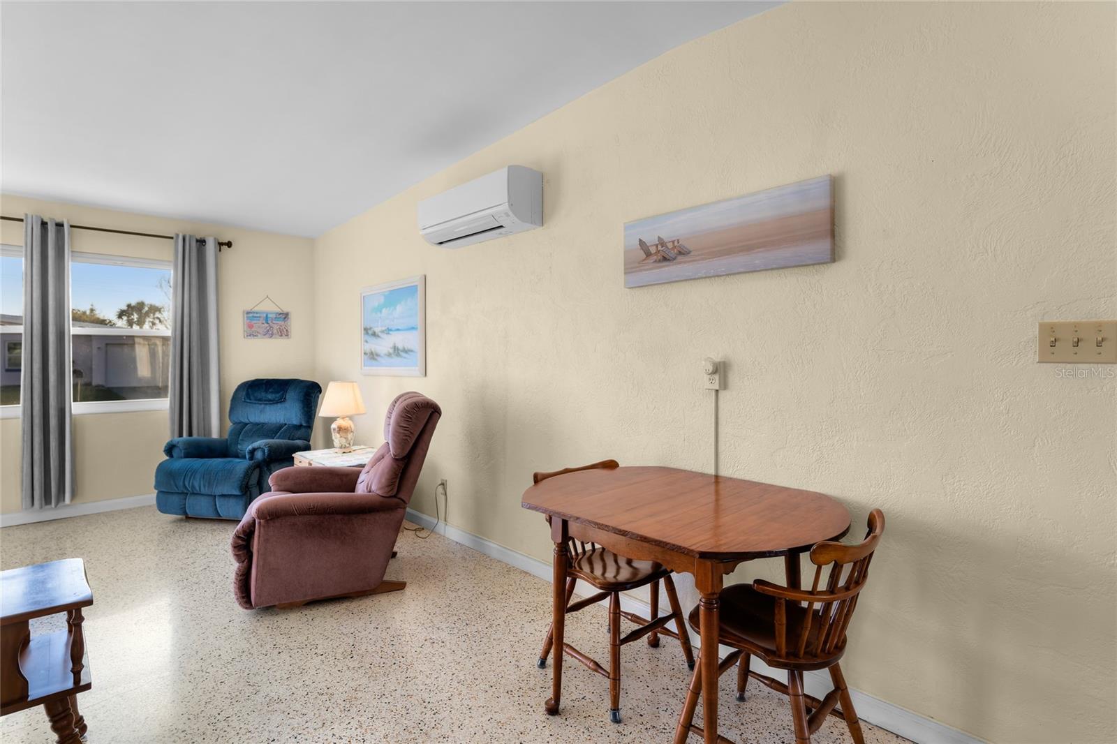 3255 LA PALOMA AVE, DAYTONA BEACH, FL, 32118