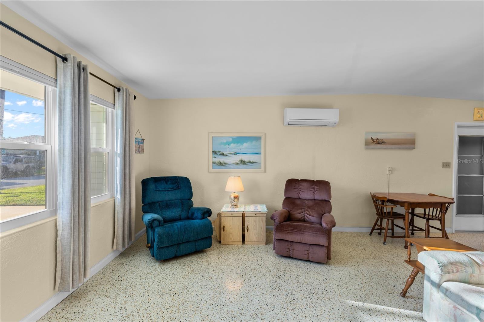 3255 LA PALOMA AVE, DAYTONA BEACH, FL, 32118