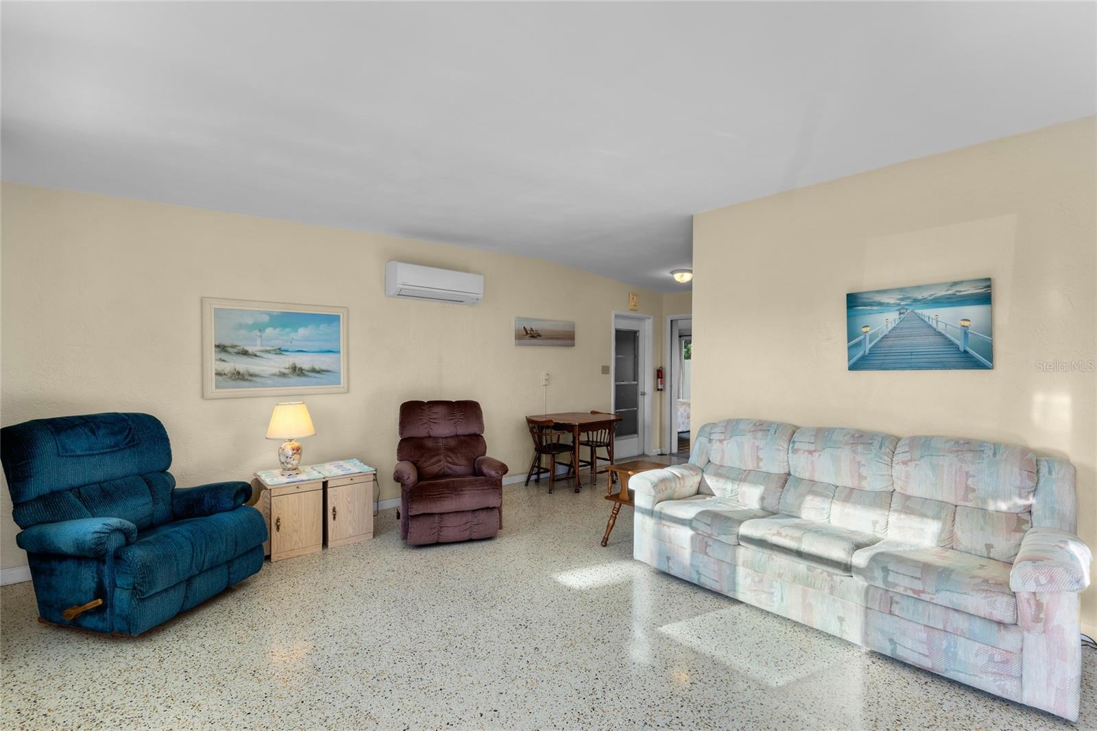 3255 LA PALOMA AVE, DAYTONA BEACH, FL, 32118
