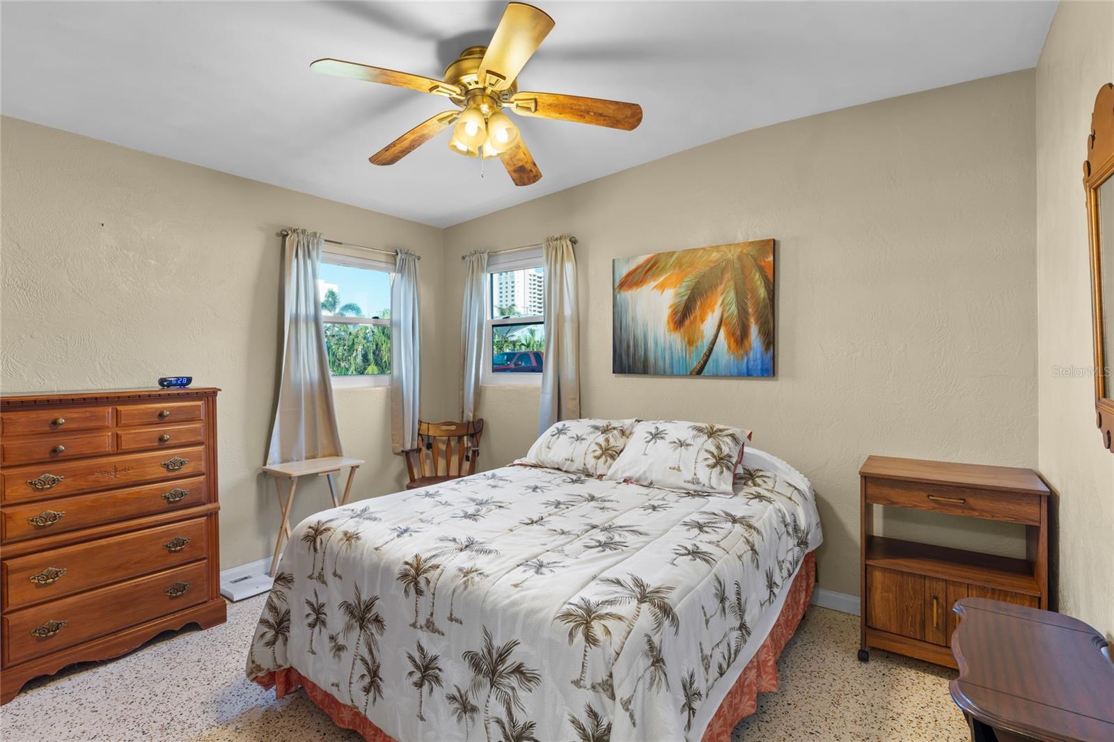 3255 LA PALOMA AVE, DAYTONA BEACH, FL, 32118