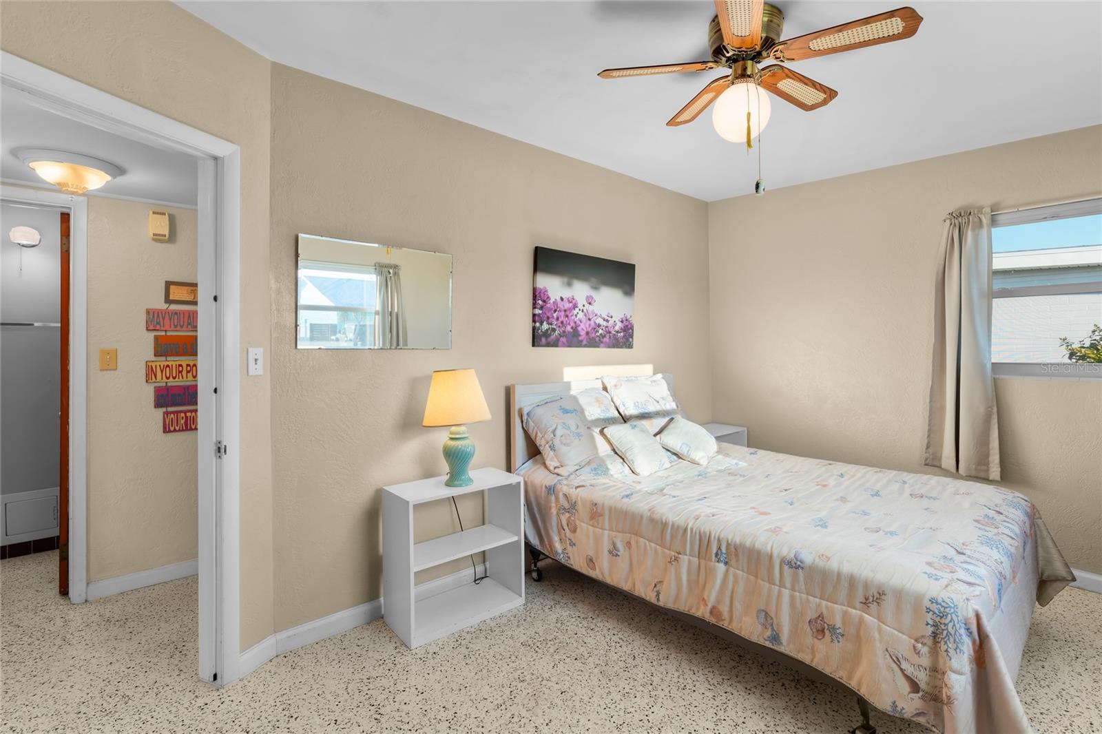 3255 LA PALOMA AVE, DAYTONA BEACH, FL, 32118