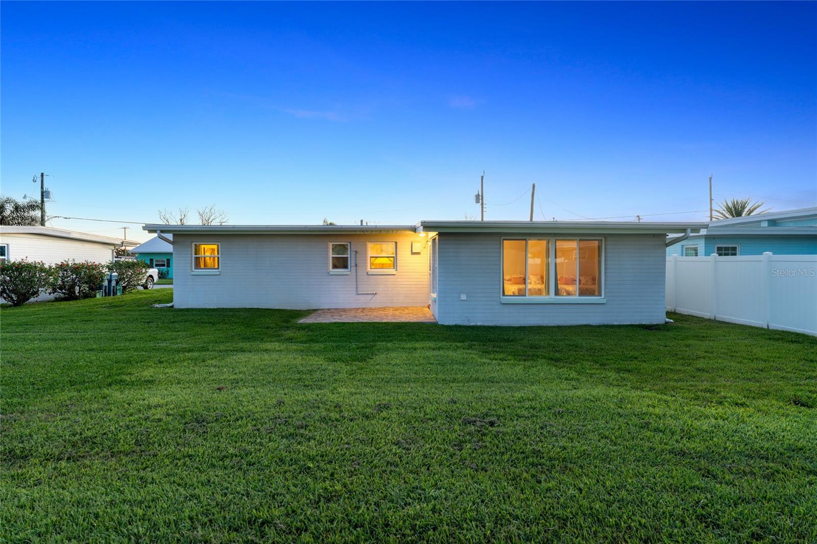 3255 LA PALOMA AVE, DAYTONA BEACH, FL, 32118