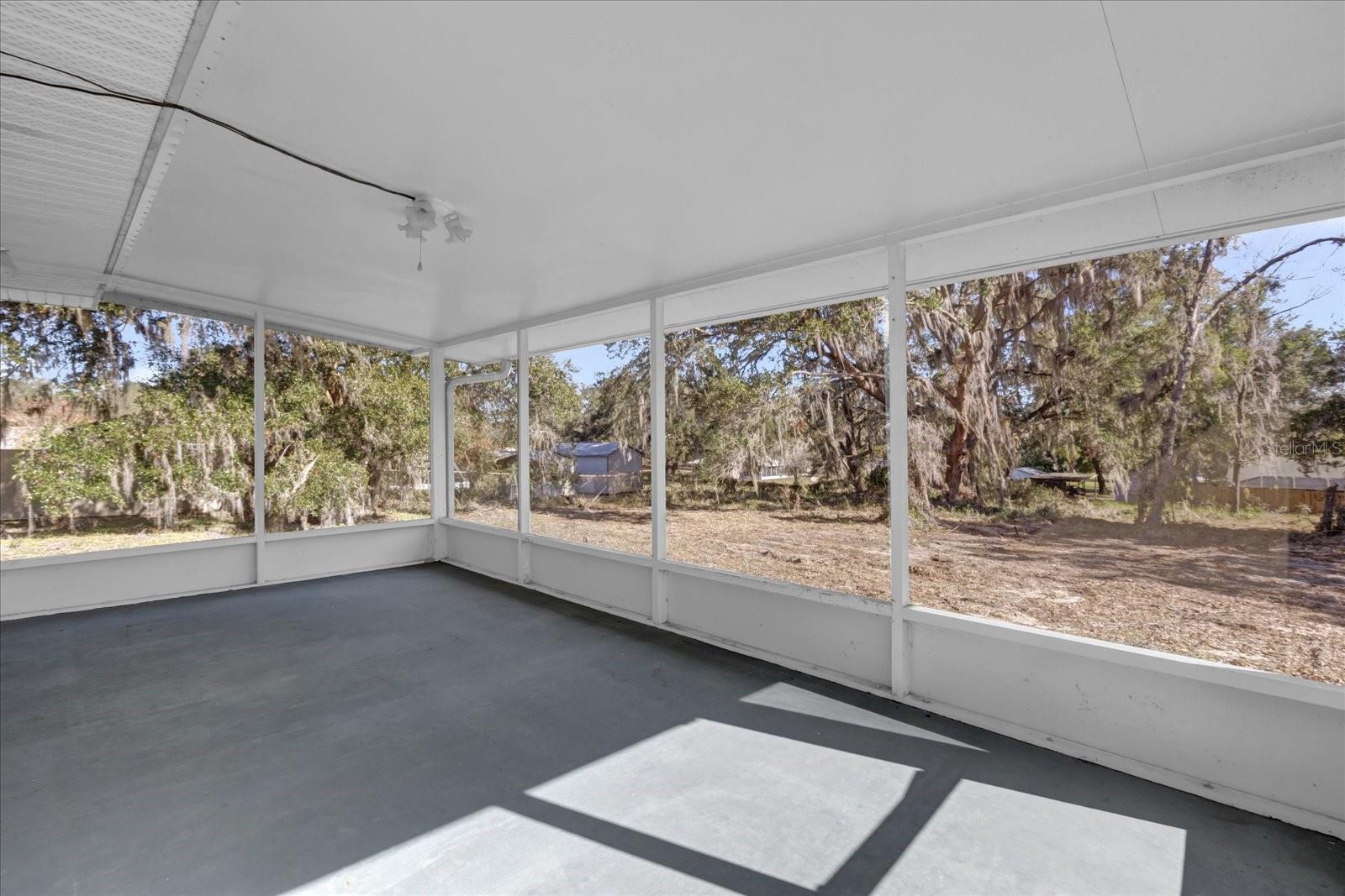 38100 RICKER DR, LADY LAKE, FL, 32159