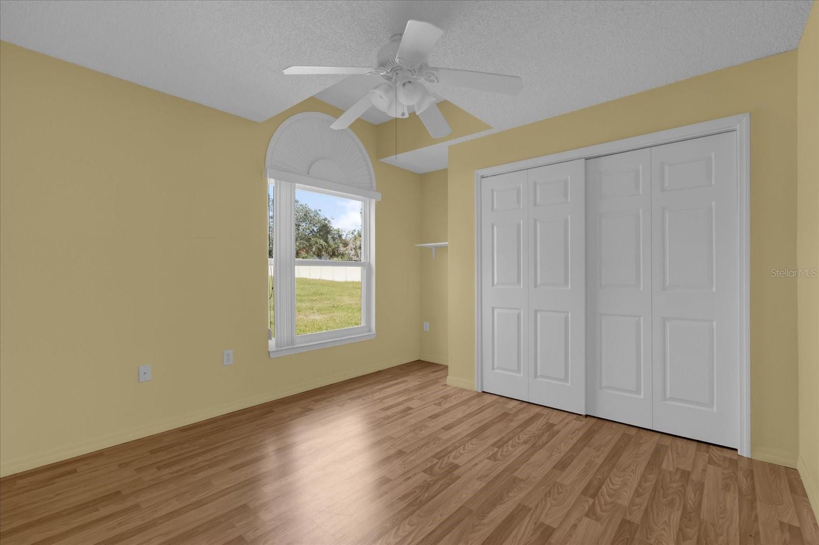 38100 RICKER DR, LADY LAKE, FL, 32159