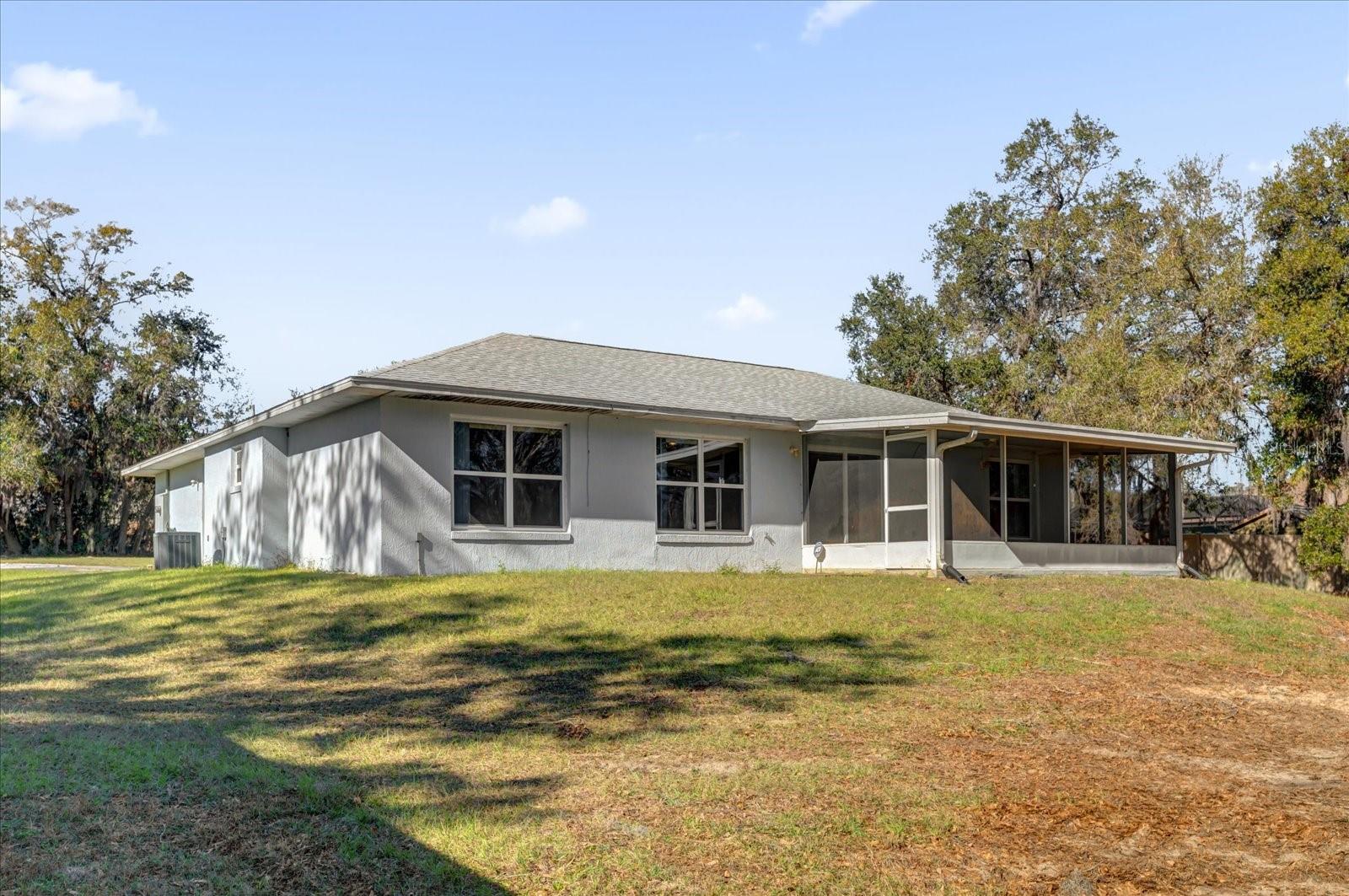 38100 RICKER DR, LADY LAKE, FL, 32159