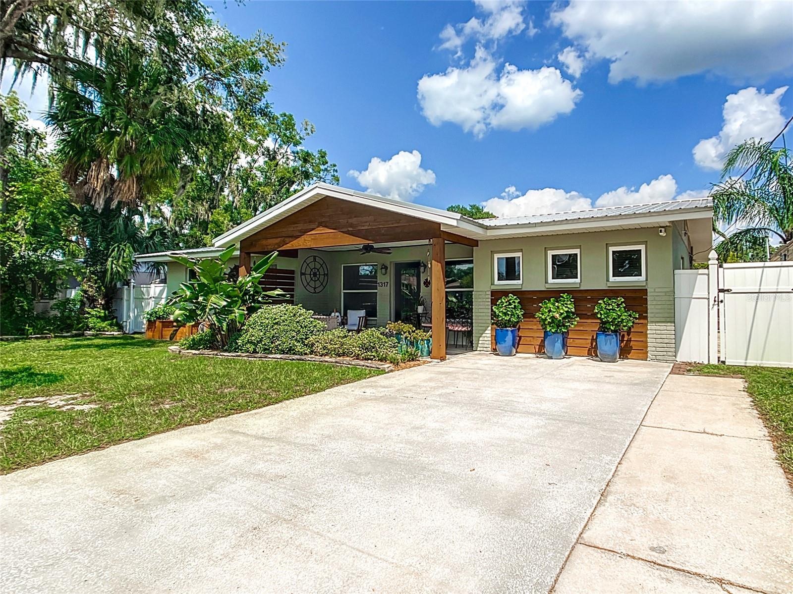 1317 SE 3RD AVE, CRYSTAL RIVER, FL, 34429