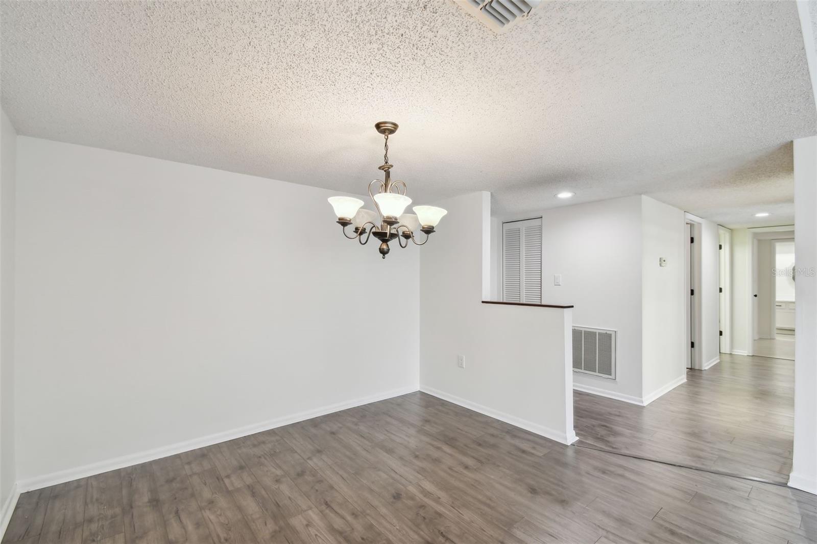 13602 S VILLAGE DR #1112, TAMPA, FL, 33618