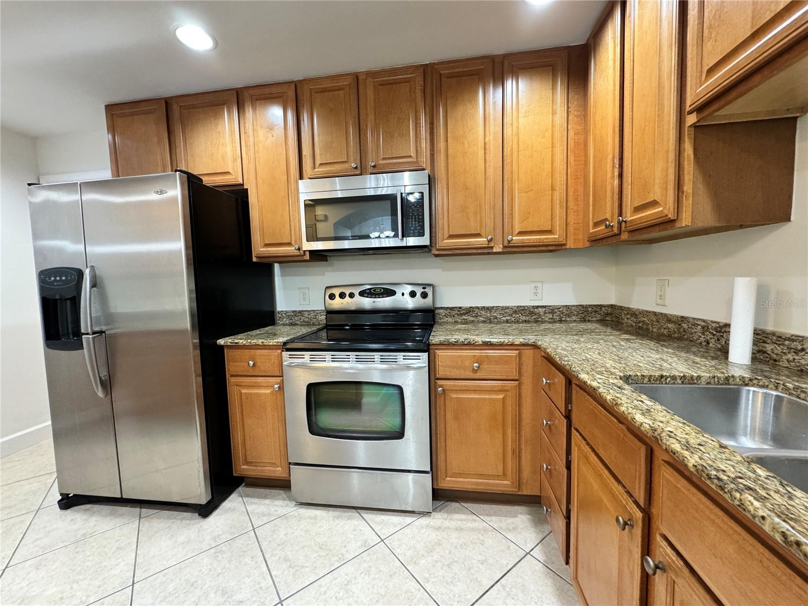 808 3RD AVE W #301, BRADENTON, FL, 34205