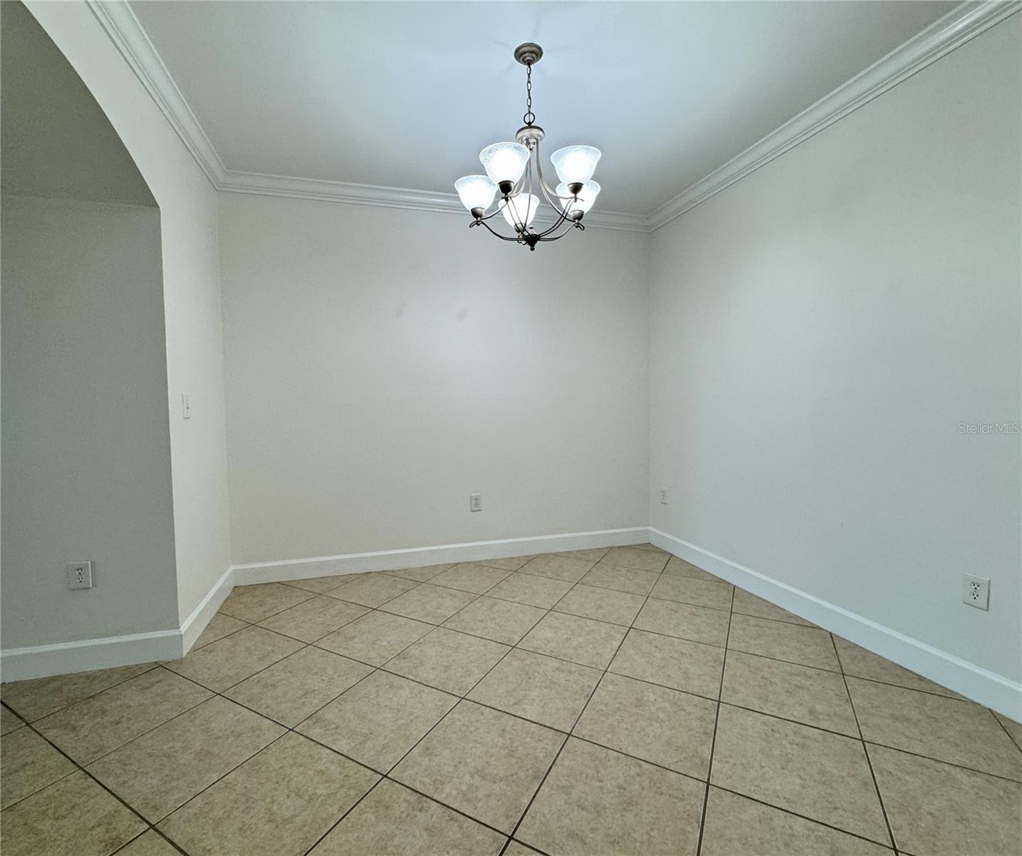 808 3RD AVE W #301, BRADENTON, FL, 34205