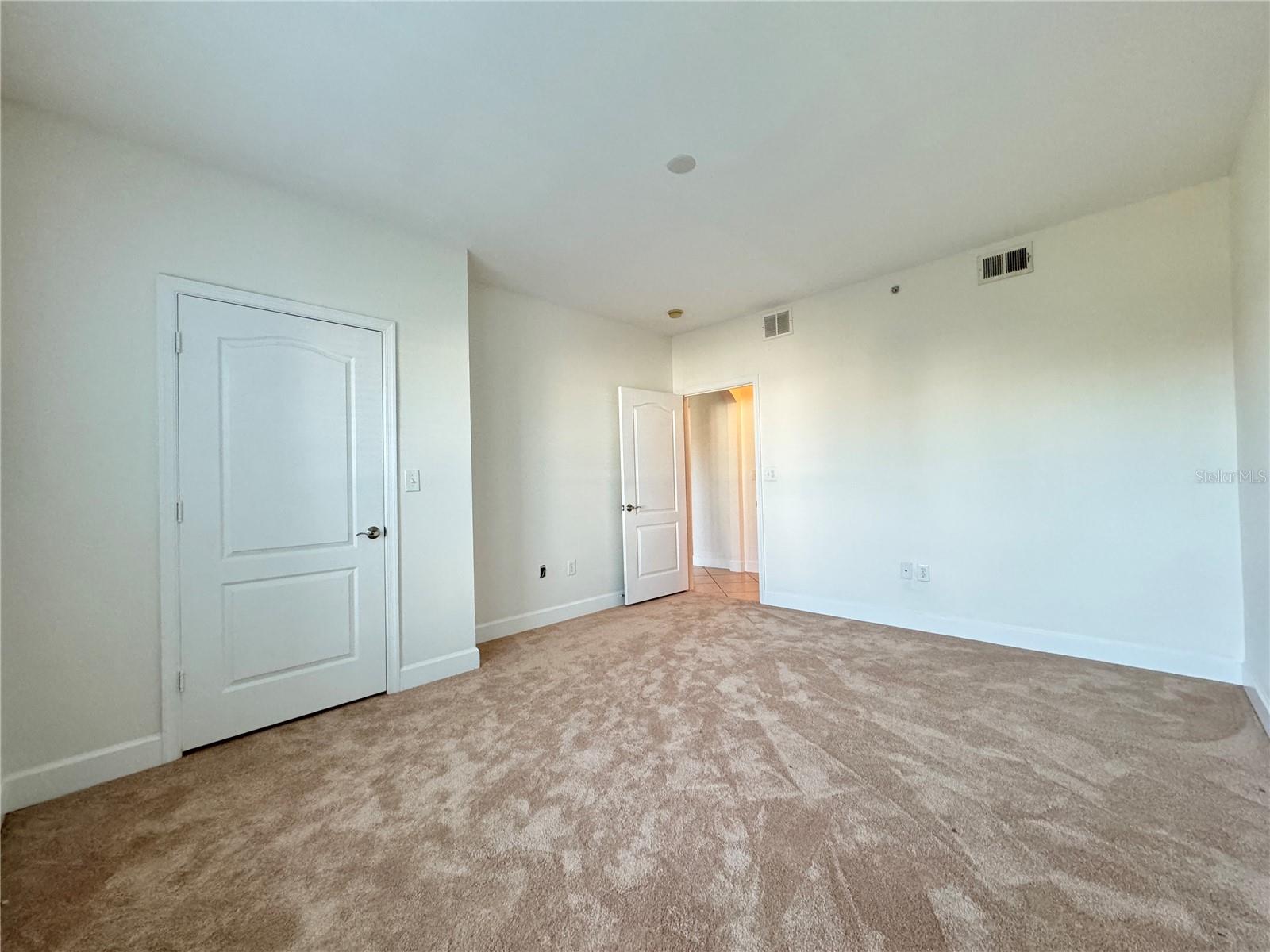 808 3RD AVE W #301, BRADENTON, FL, 34205