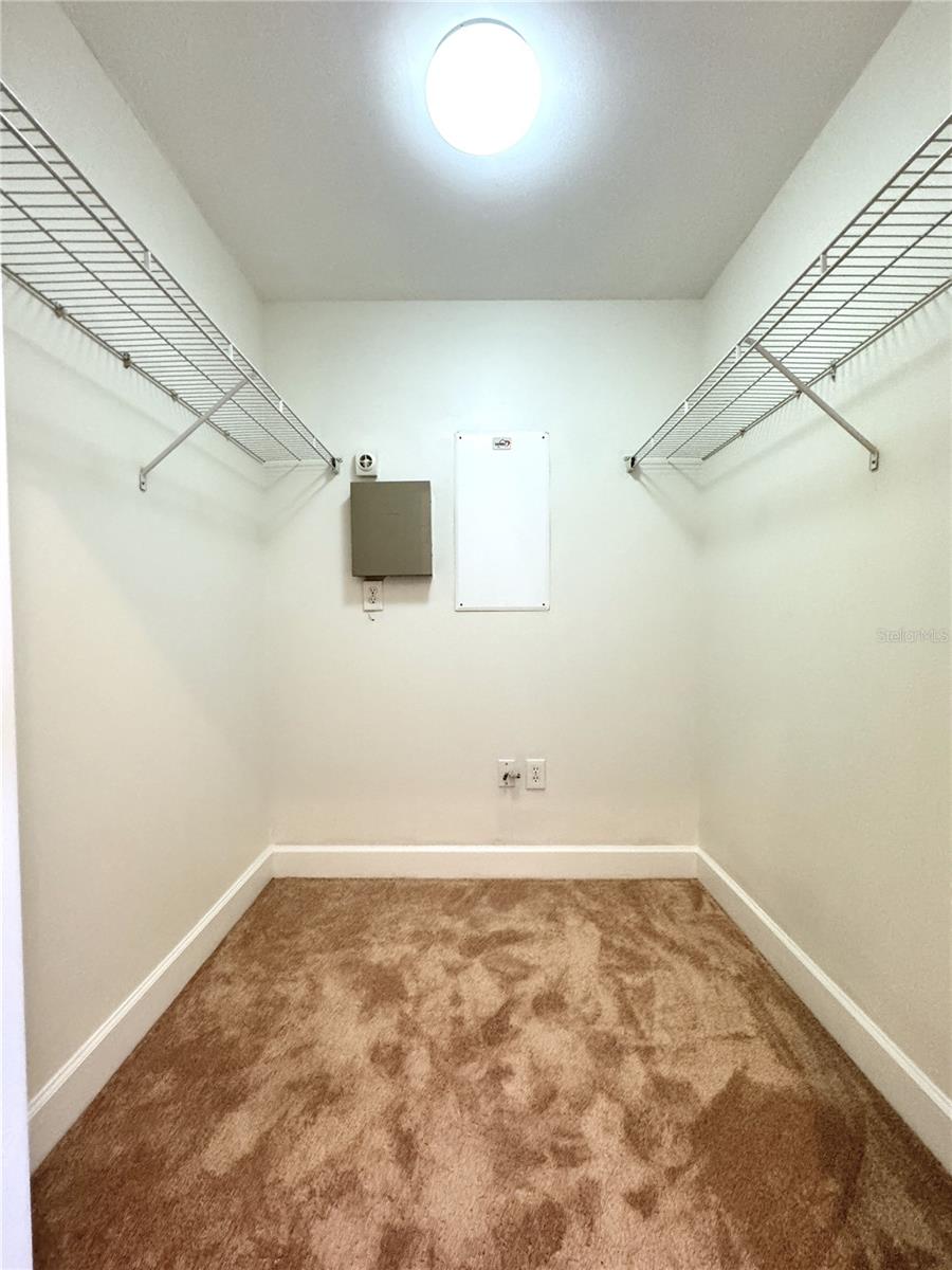 808 3RD AVE W #301, BRADENTON, FL, 34205