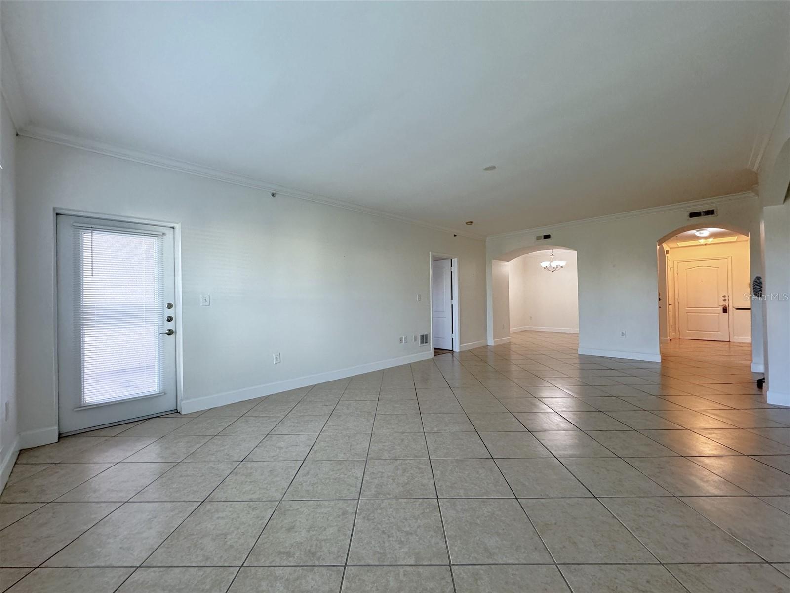 808 3RD AVE W #301, BRADENTON, FL, 34205