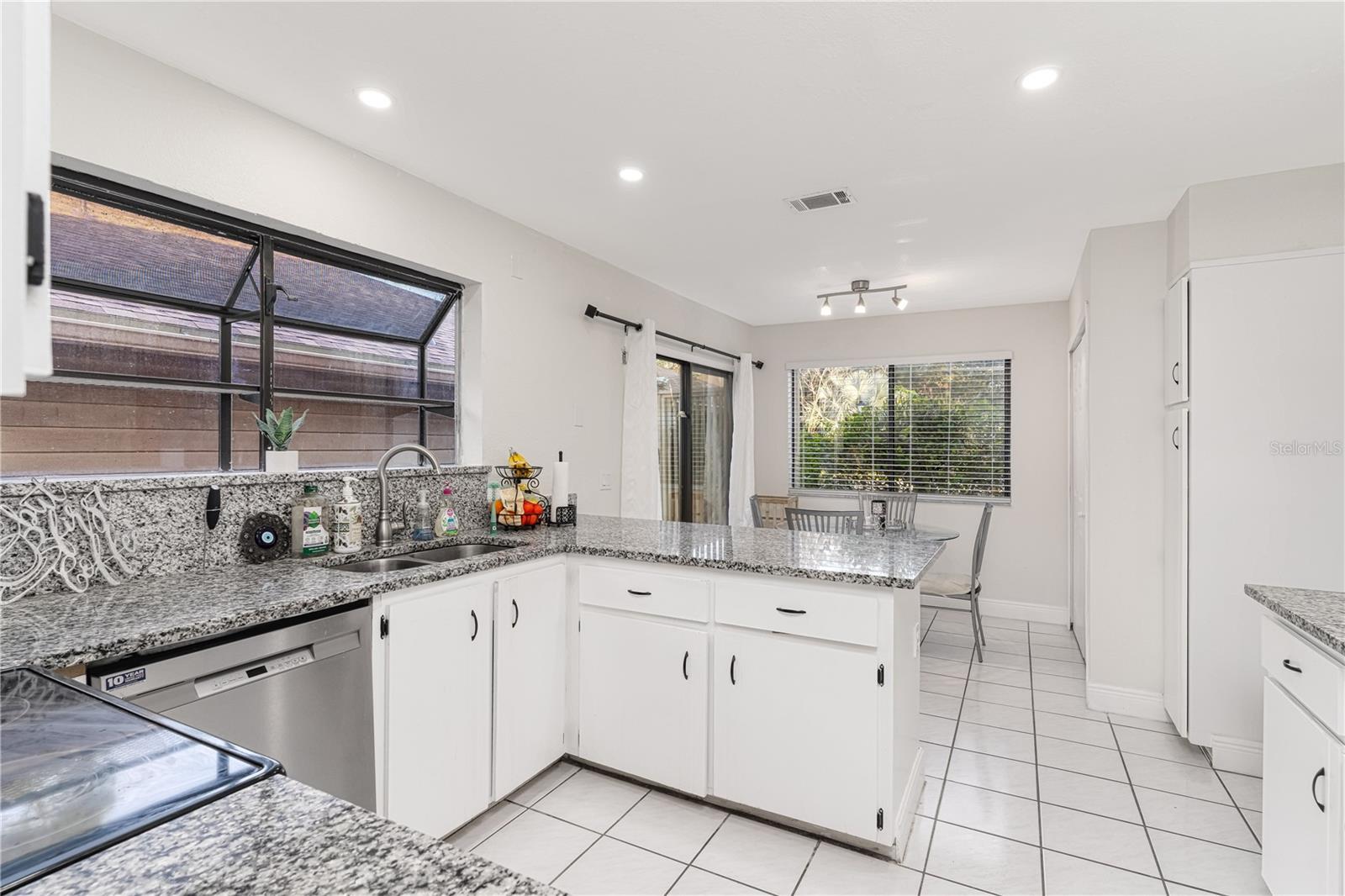 282 S FOX CHASE PT, LONGWOOD, FL, 32779