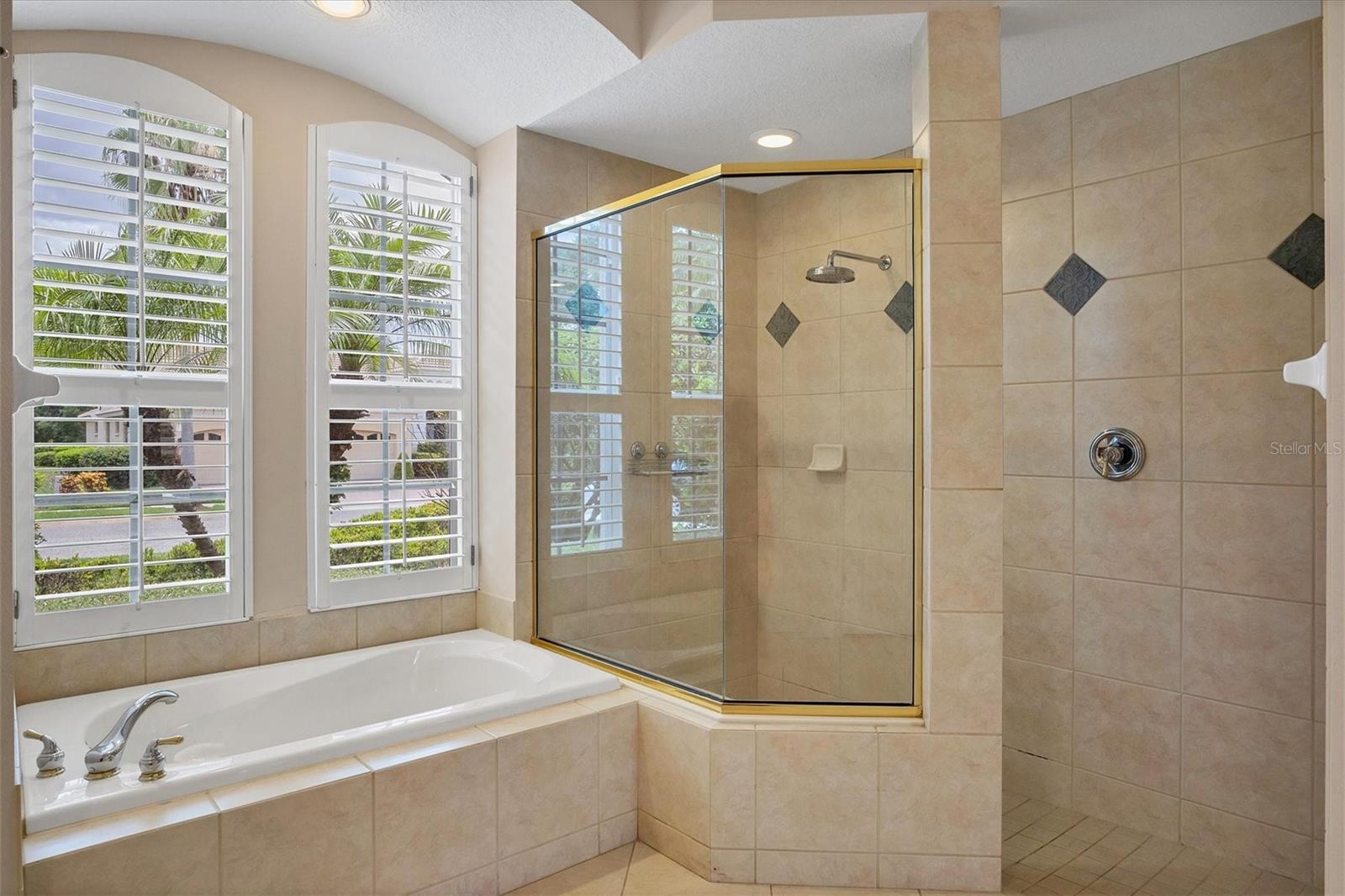8219 CHAMPIONSHIP CT, LAKEWOOD RANCH, FL, 34202
