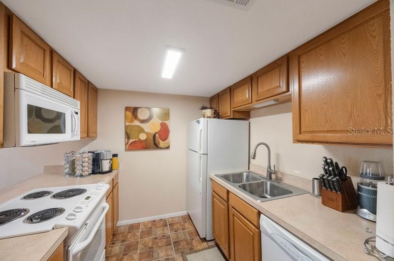 1290 83RD AVE N #D, ST PETERSBURG, FL, 33702