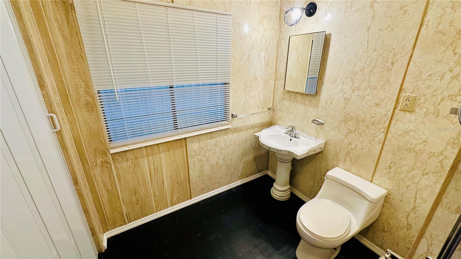 5443 GOLDEN GATE BLVD, POLK CITY, FL, 33868