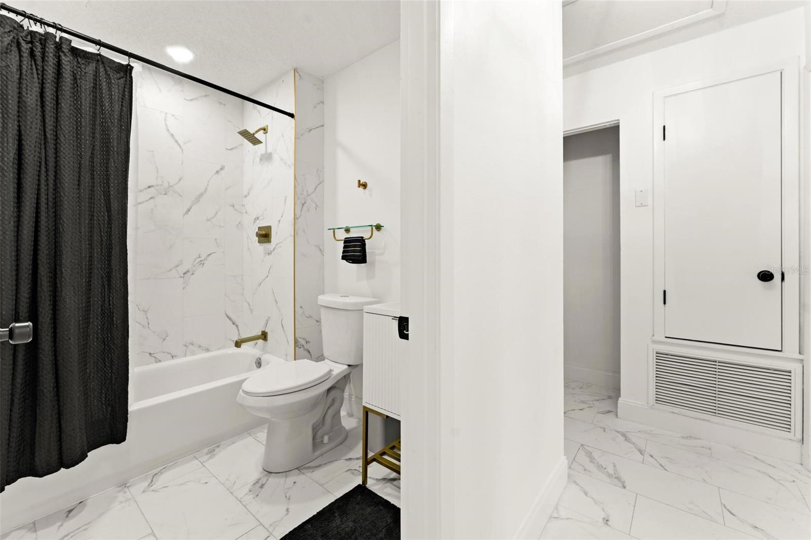 2039 JEFFERSON AVE, DELTONA, FL, 32738