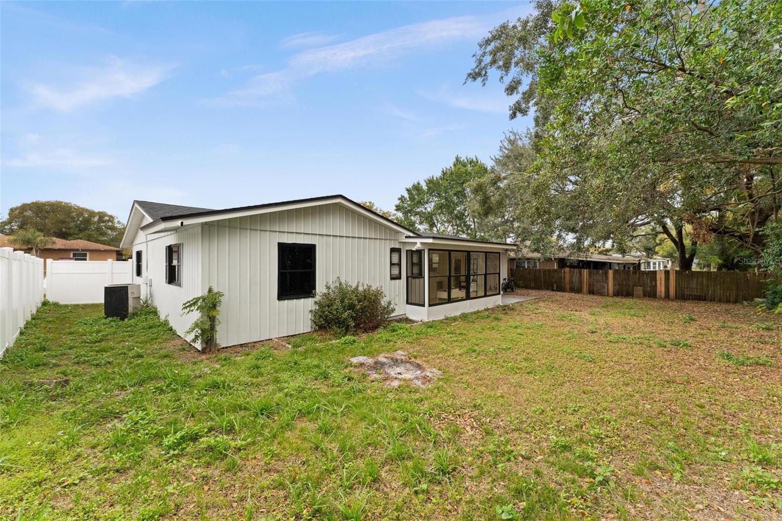2039 JEFFERSON AVE, DELTONA, FL, 32738