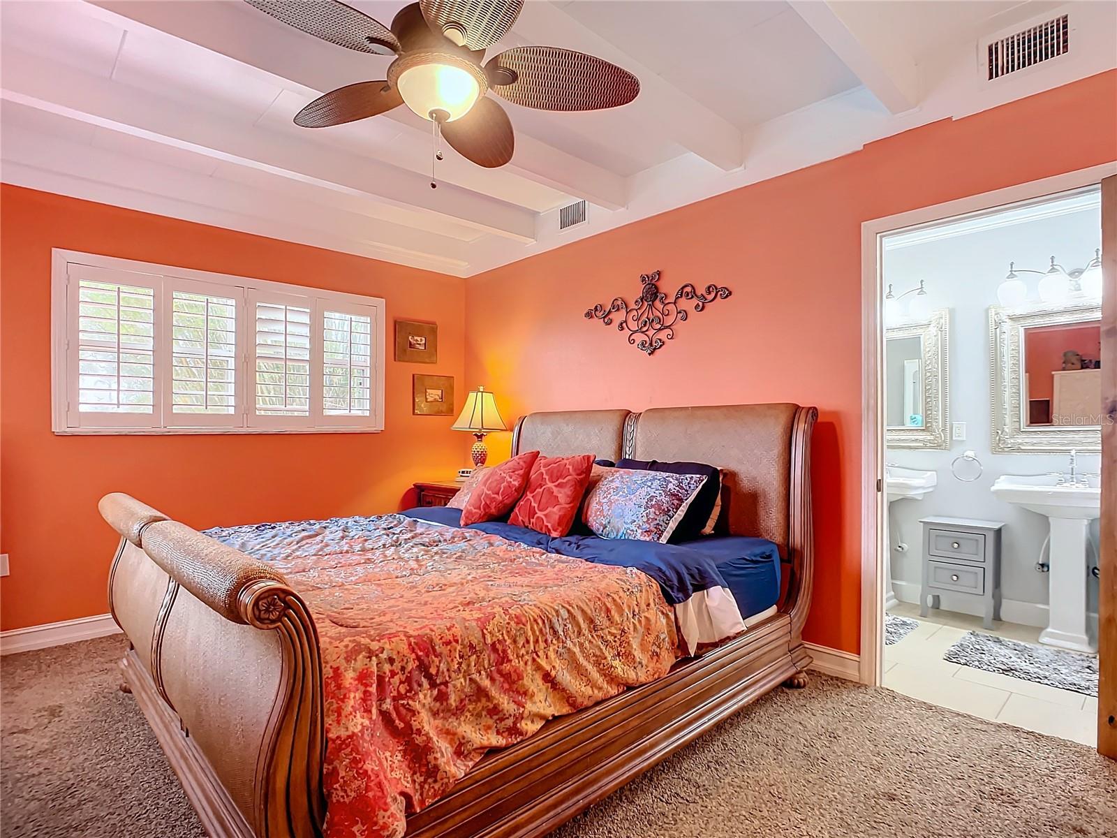 2 RICHMOND DR, NEW SMYRNA BEACH, FL, 32169