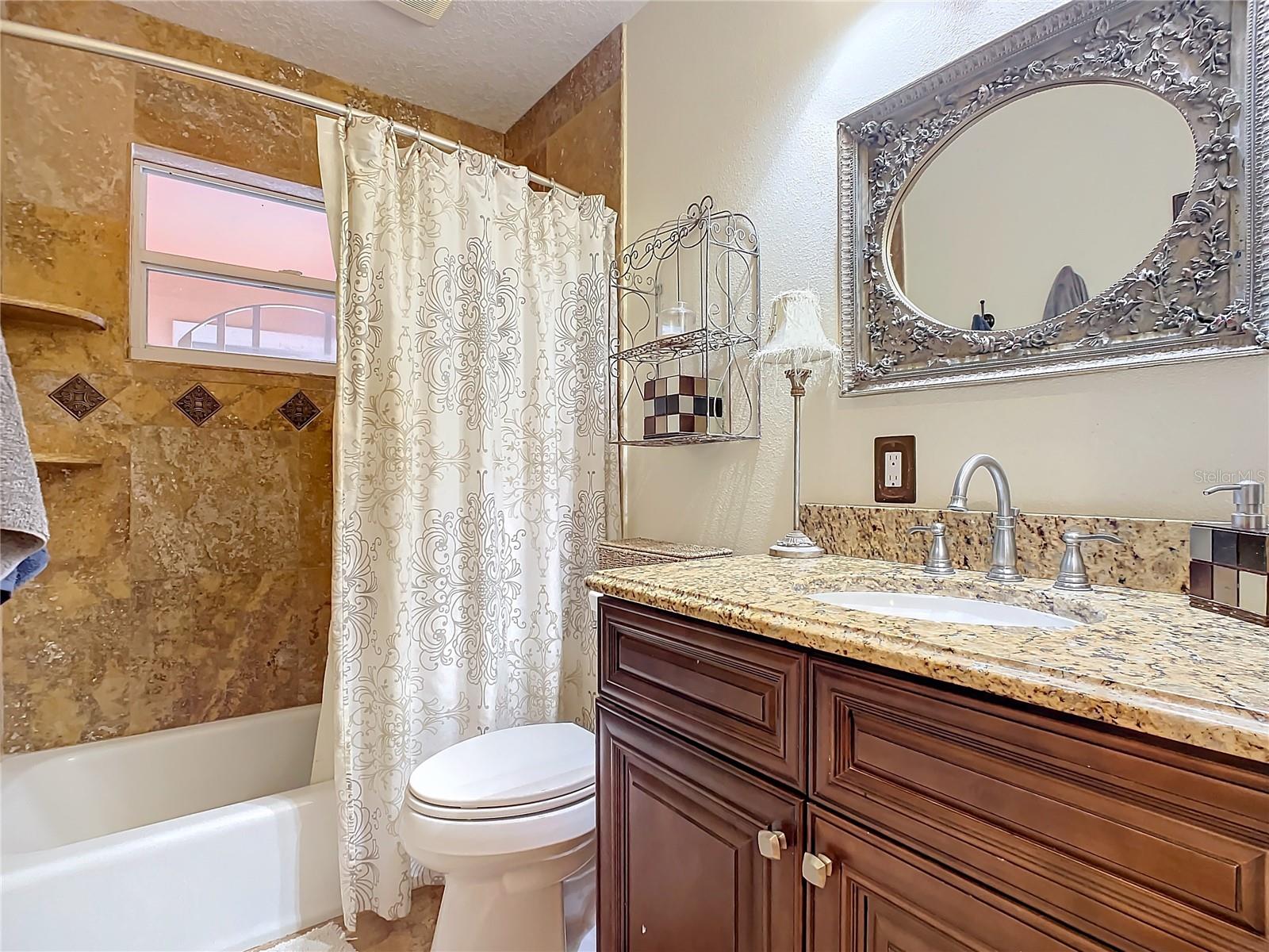 2 RICHMOND DR, NEW SMYRNA BEACH, FL, 32169