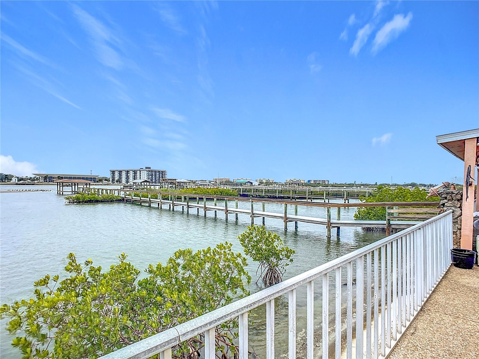 2 RICHMOND DR, NEW SMYRNA BEACH, FL, 32169