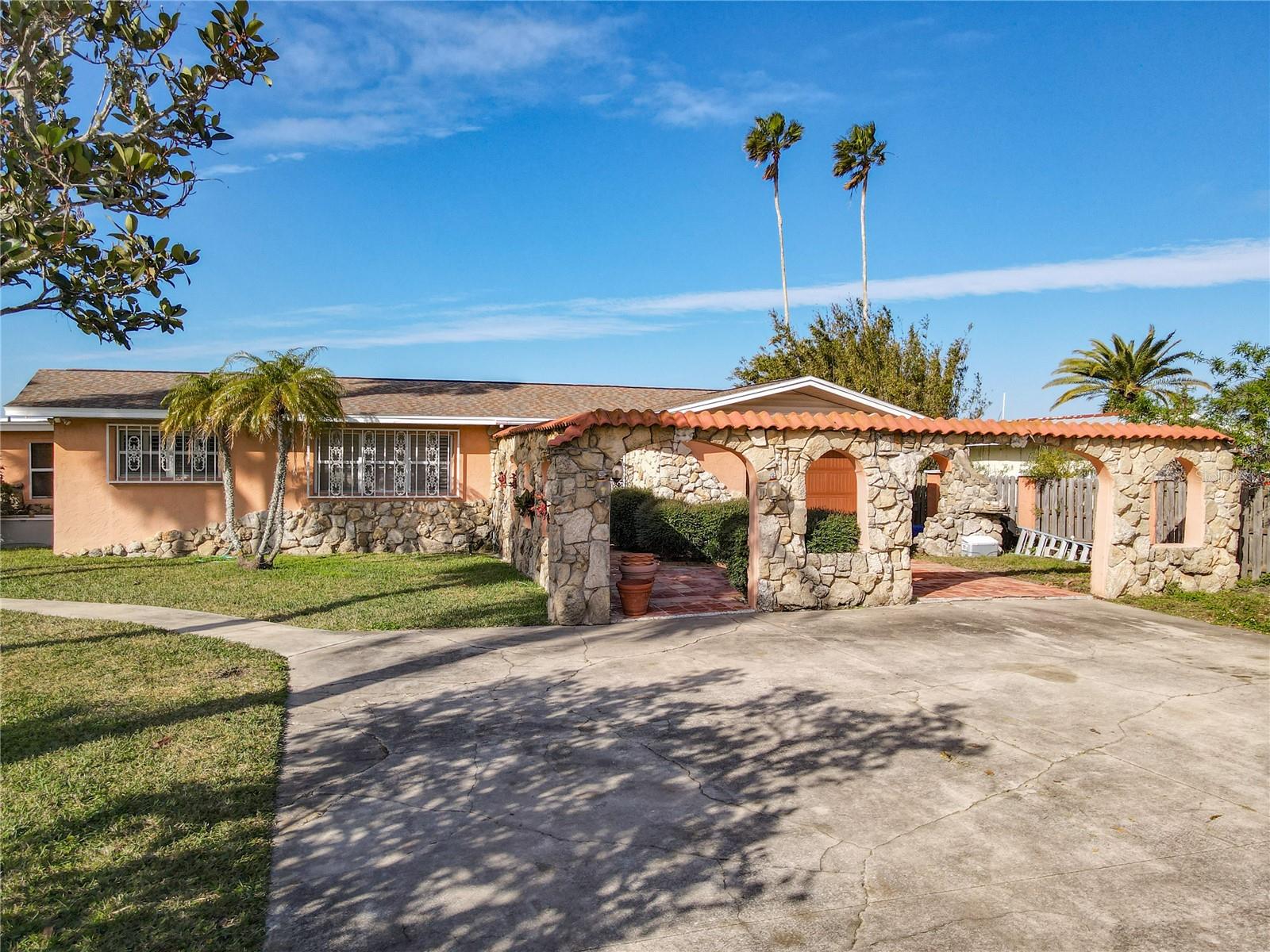 2 RICHMOND DR, NEW SMYRNA BEACH, FL, 32169