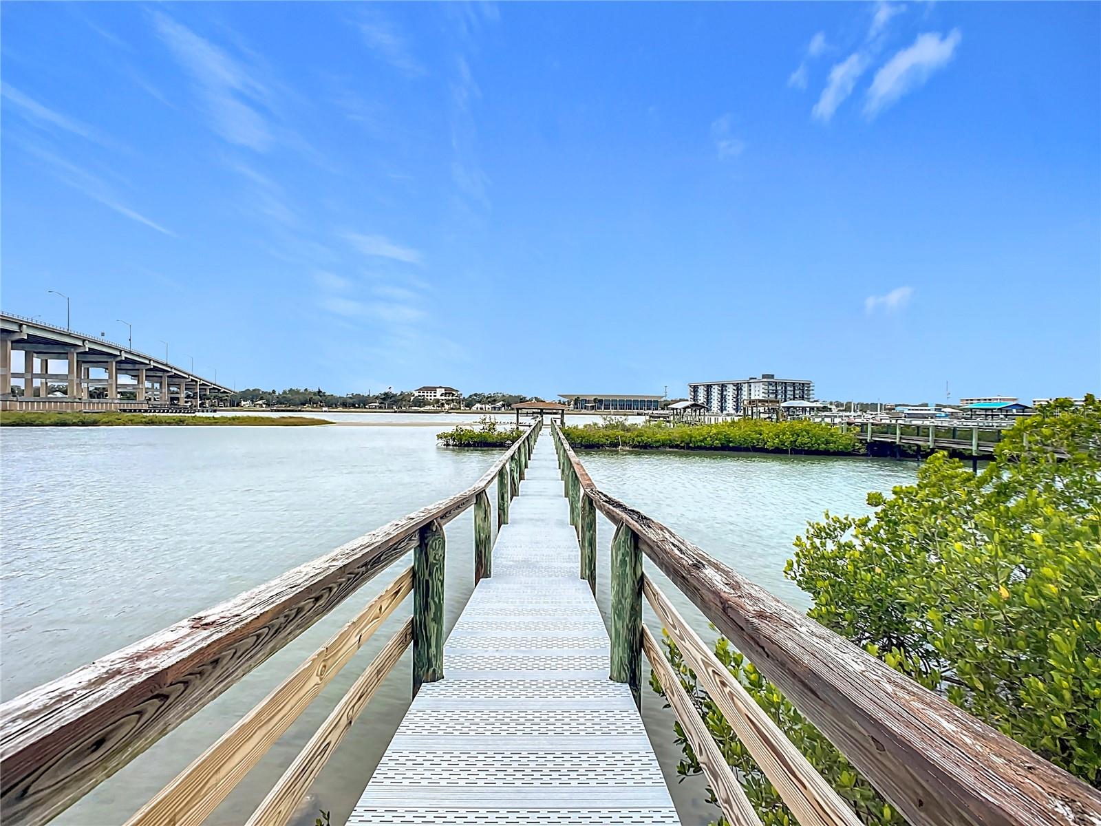 2 RICHMOND DR, NEW SMYRNA BEACH, FL, 32169