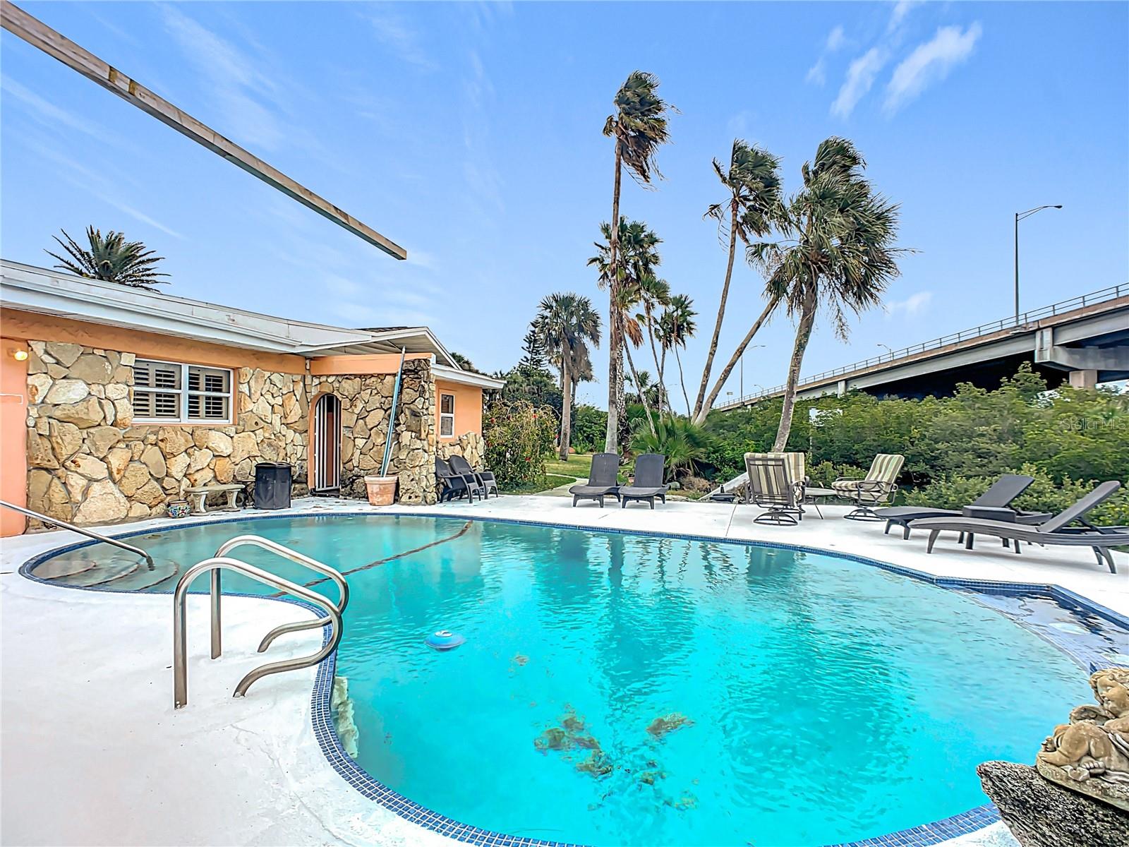2 RICHMOND DR, NEW SMYRNA BEACH, FL, 32169