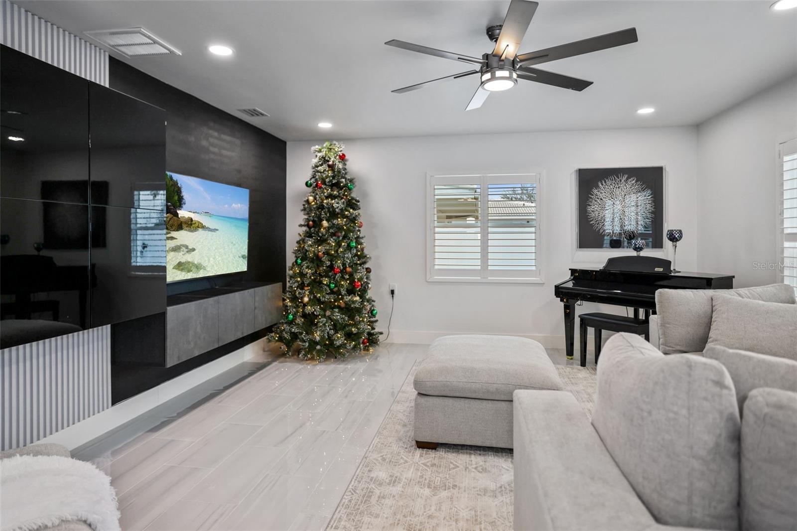16015 REDINGTON DR, REDINGTON BEACH, FL, 33708