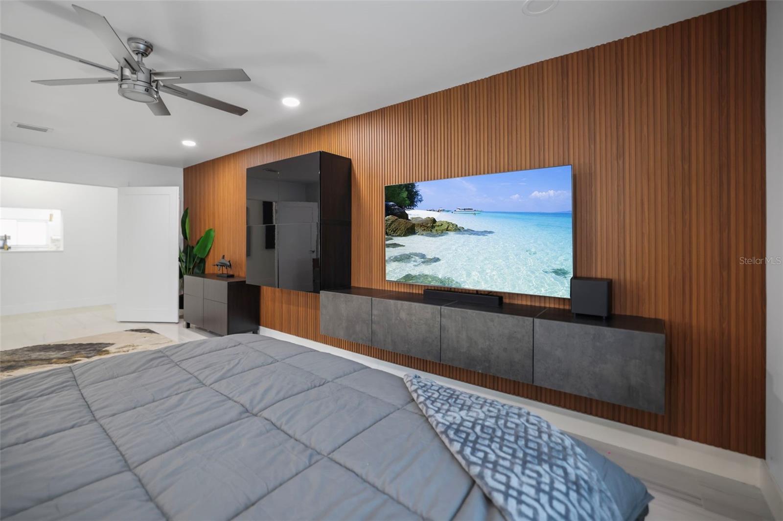16015 REDINGTON DR, REDINGTON BEACH, FL, 33708