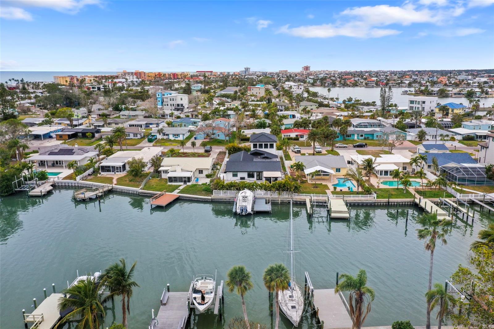 16015 REDINGTON DR, REDINGTON BEACH, FL, 33708