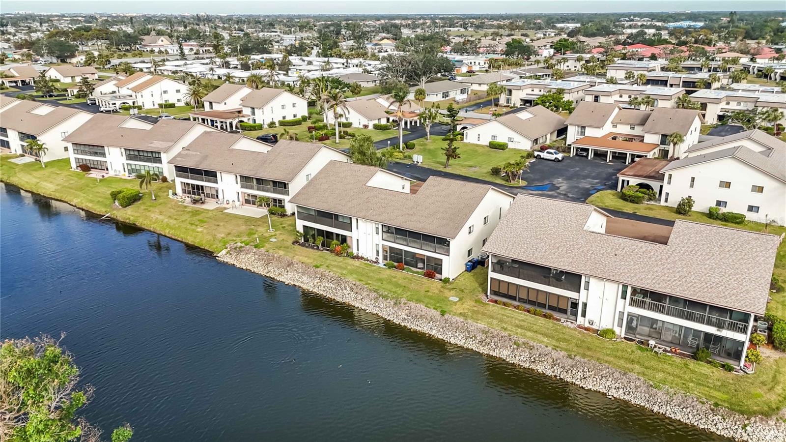 1775 LAKE PL #1775B, VENICE, FL, 34293
