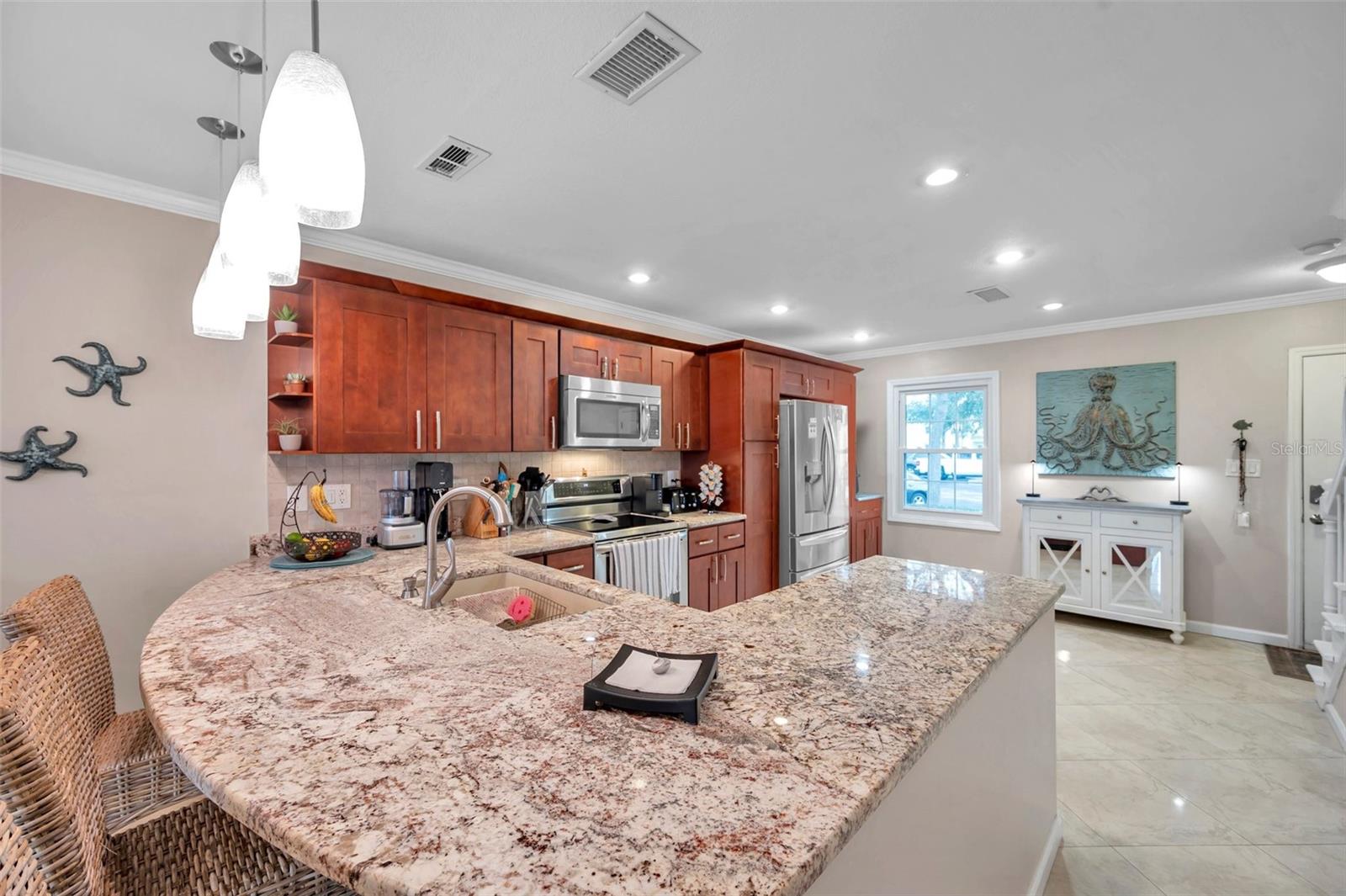 5258 BEACH DR SE, ST PETERSBURG, FL, 33705