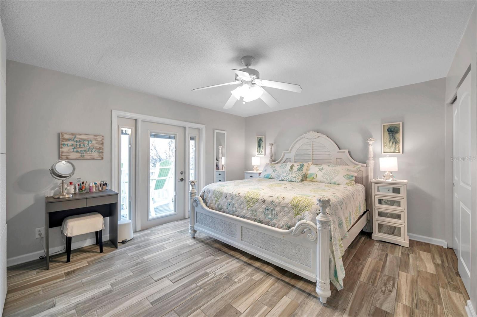 5258 BEACH DR SE, ST PETERSBURG, FL, 33705