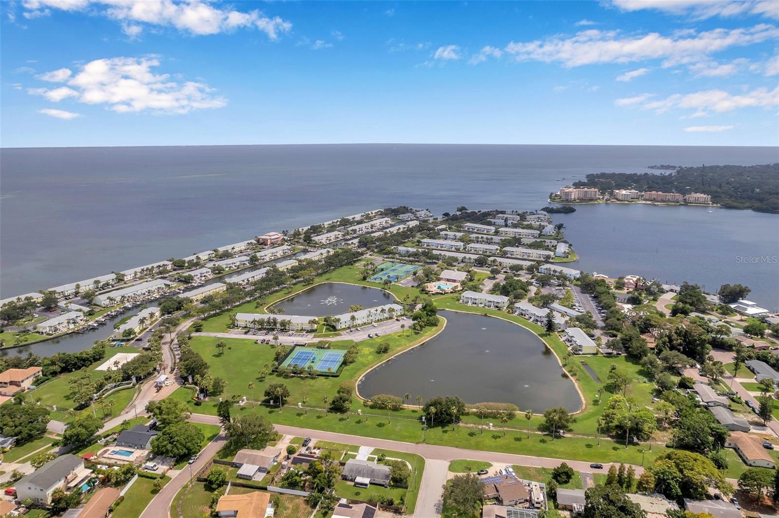 5258 BEACH DR SE, ST PETERSBURG, FL, 33705