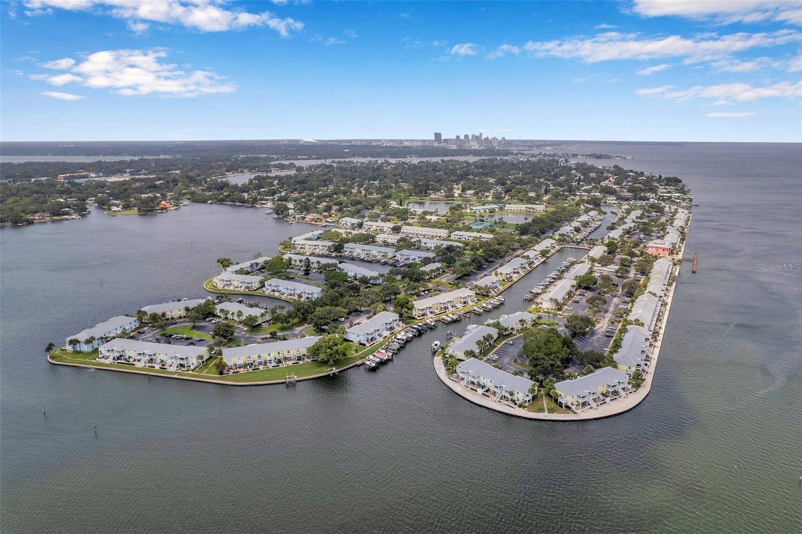 5258 BEACH DR SE, ST PETERSBURG, FL, 33705