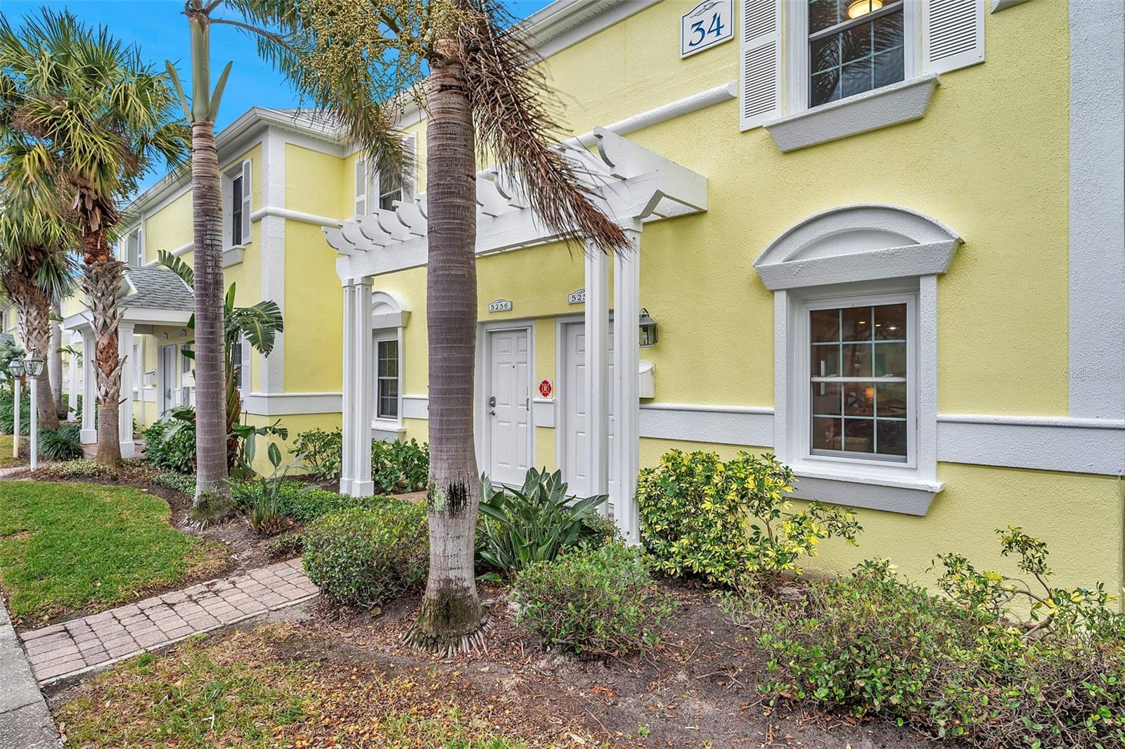 5258 BEACH DR SE, ST PETERSBURG, FL, 33705