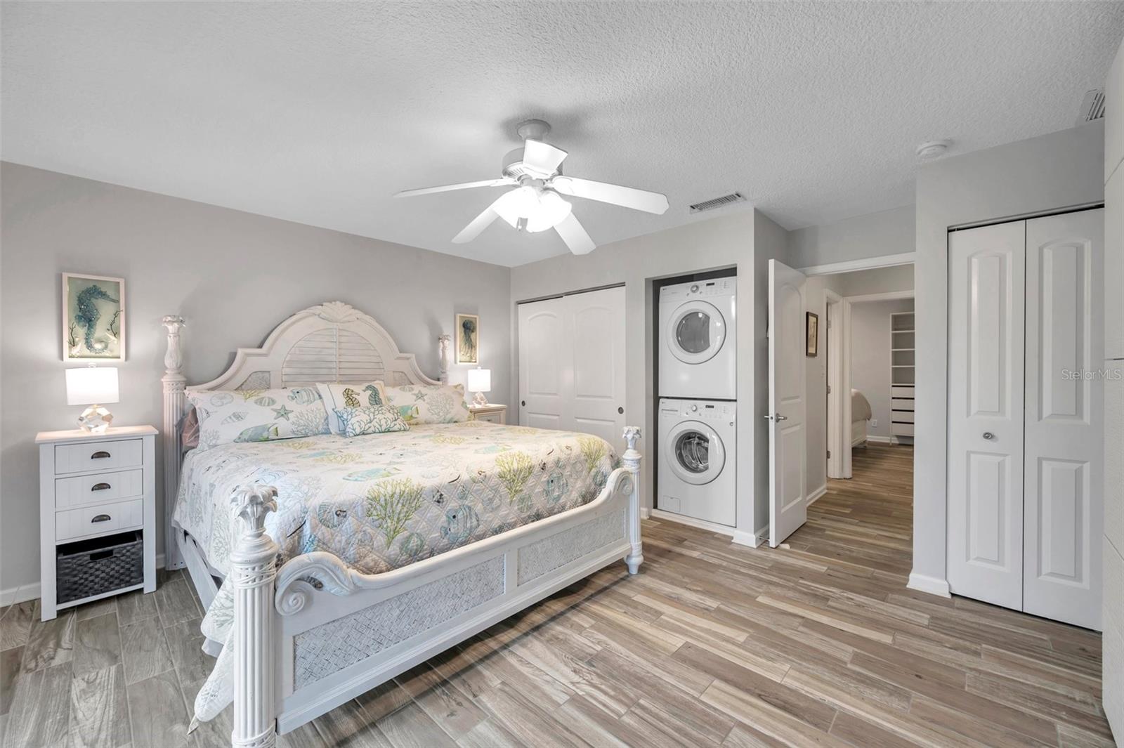 5258 BEACH DR SE, ST PETERSBURG, FL, 33705